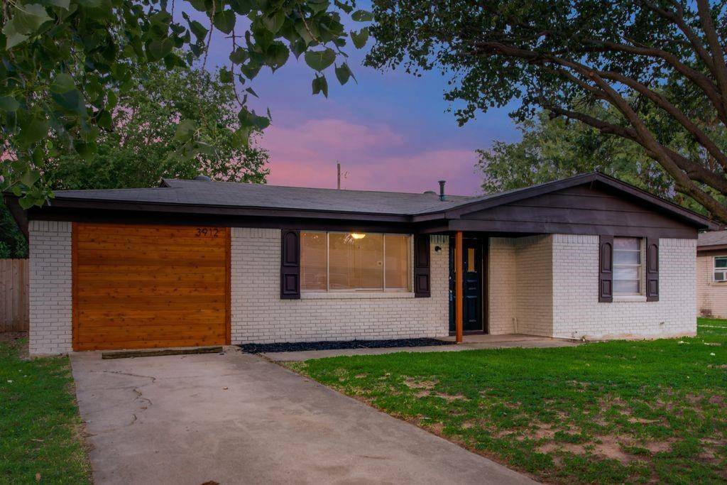 Lake Worth, TX 76135,3912 Lakewood Drive