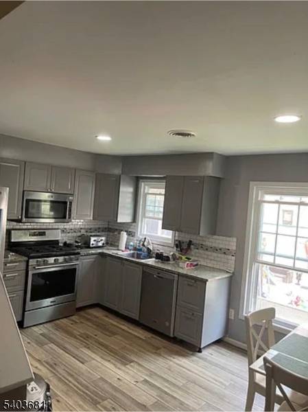 Newark City, NJ 07104,6 Carmella Ct