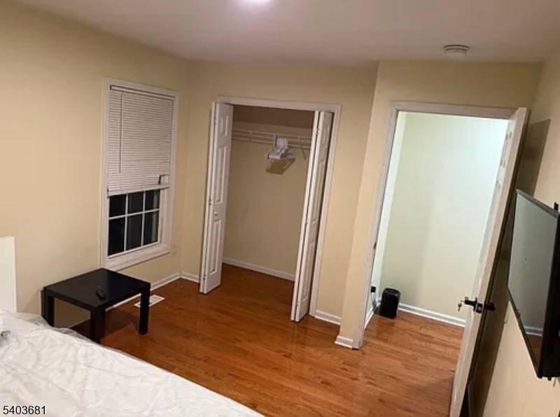 Newark City, NJ 07104,6 Carmella Ct