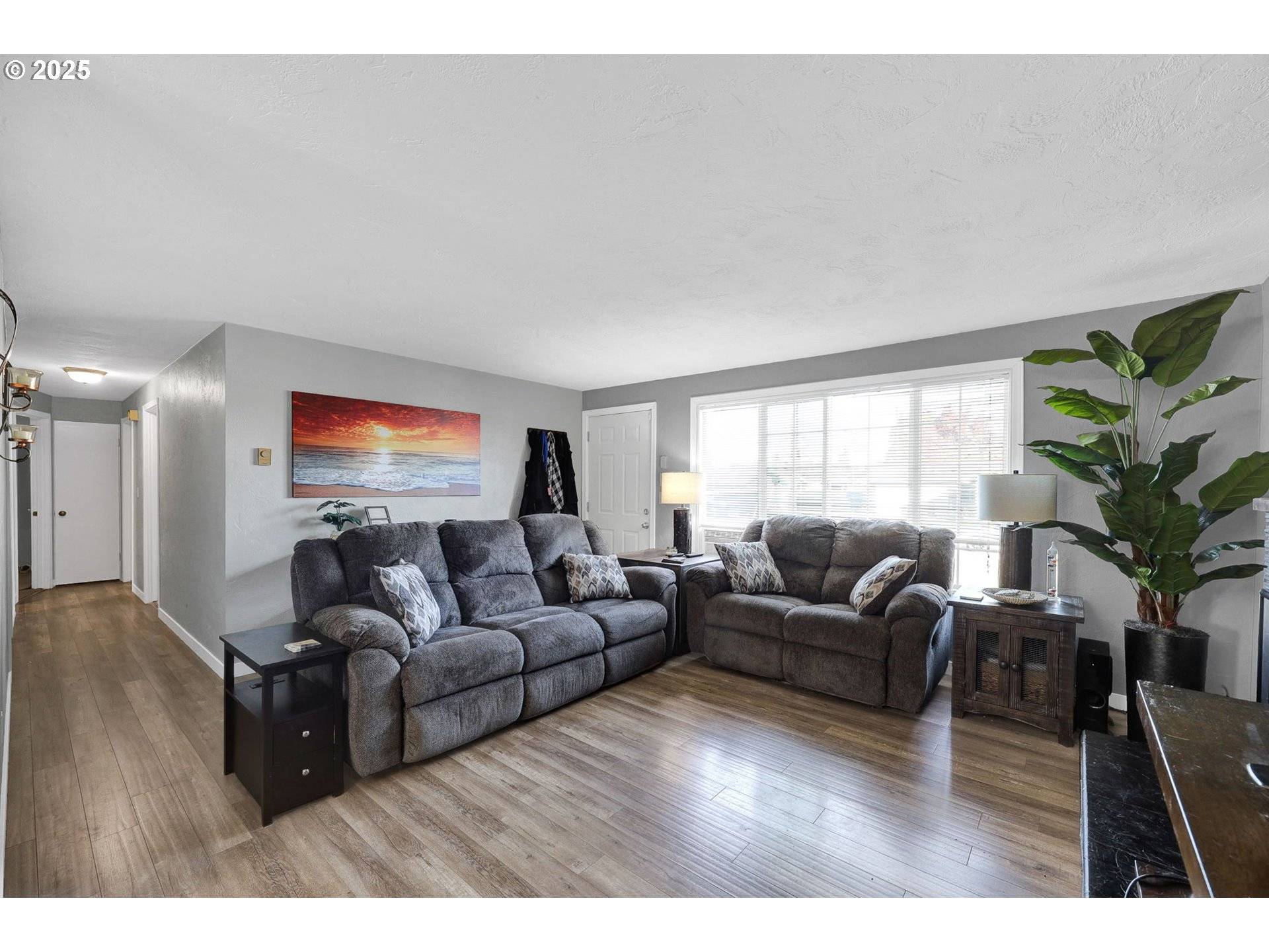 Springfield, OR 97477,1756 10TH ST