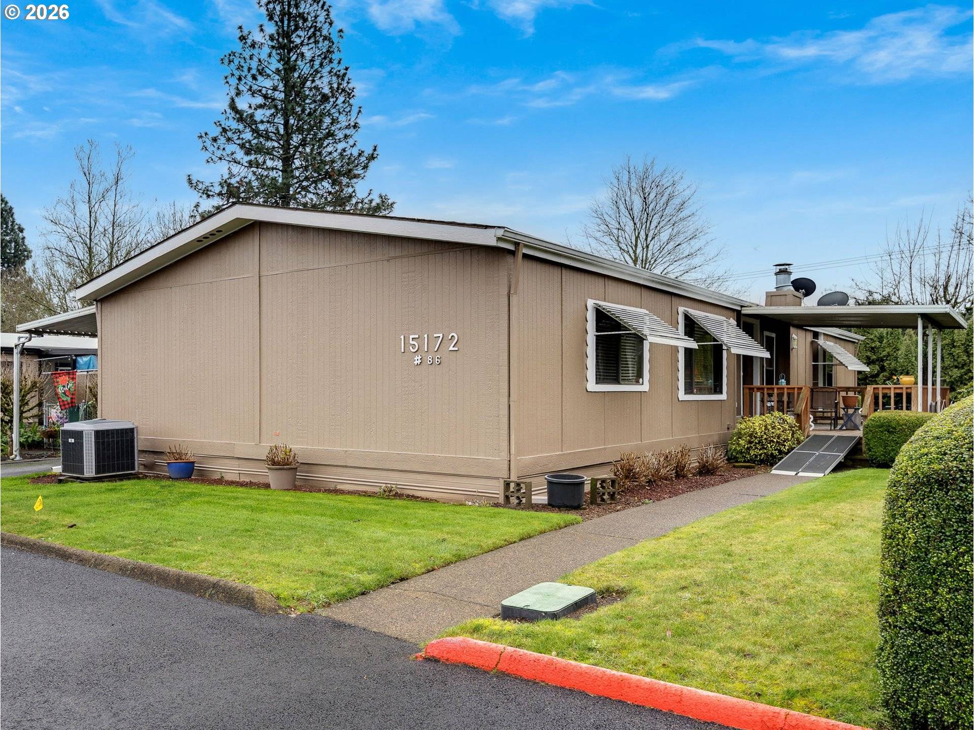 Clackamas, OR 97015,15172 SE 122ND AVE #86