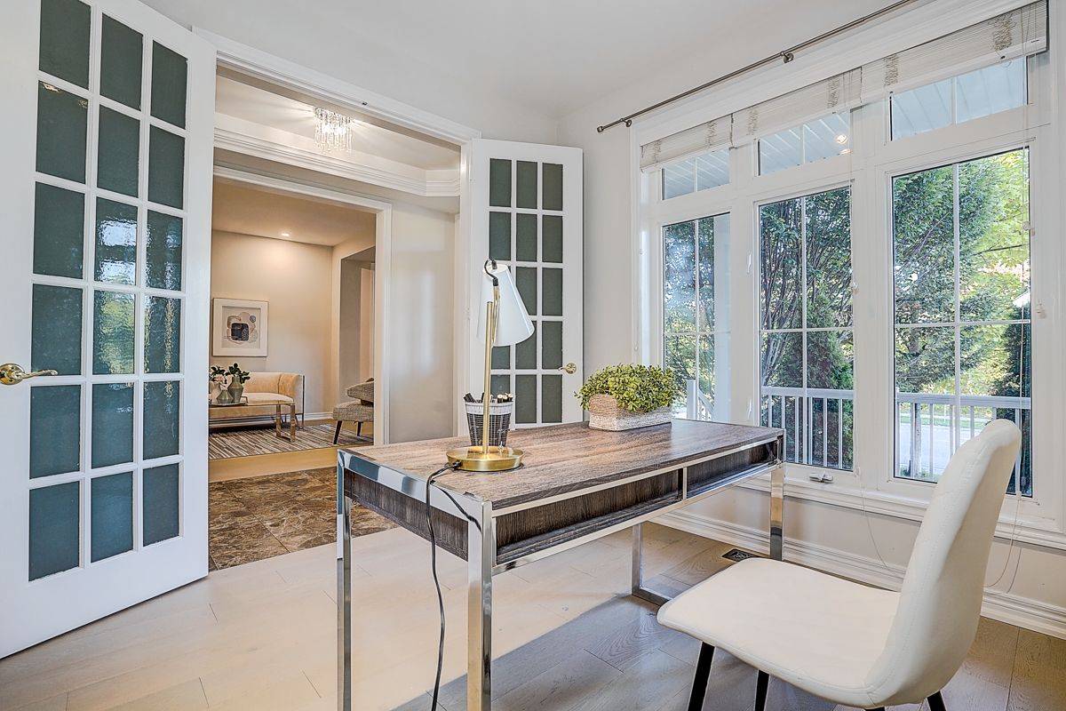 Whitby, ON L1M 2N7,92 Montgomery AVE