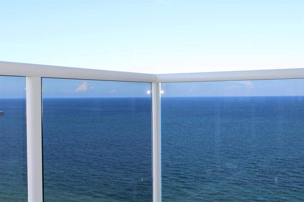 Fort Lauderdale, FL 33308,3500 Galt Ocean Dr #2212A