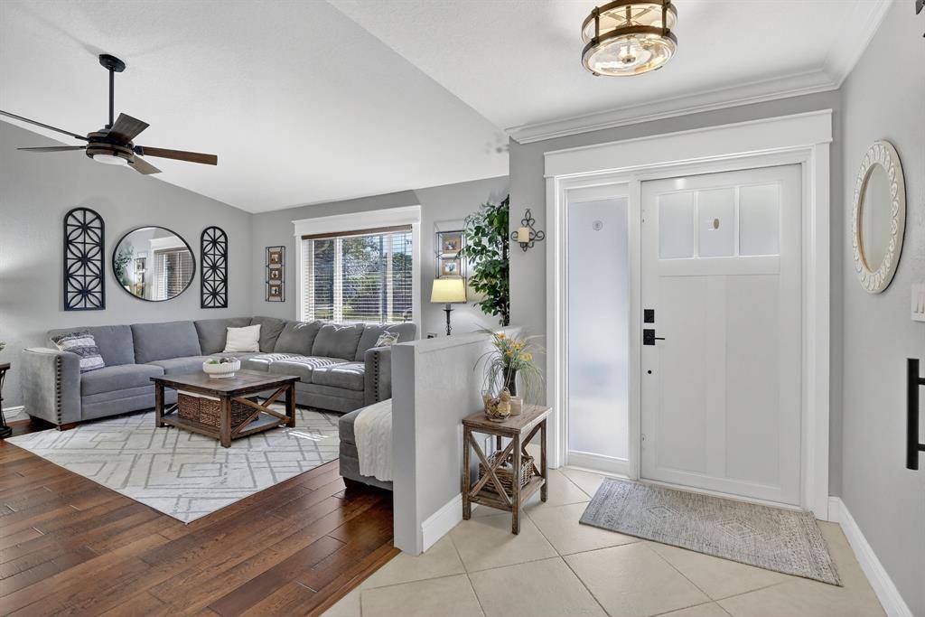 Cooper City, FL 33330,11611 SW 52nd St