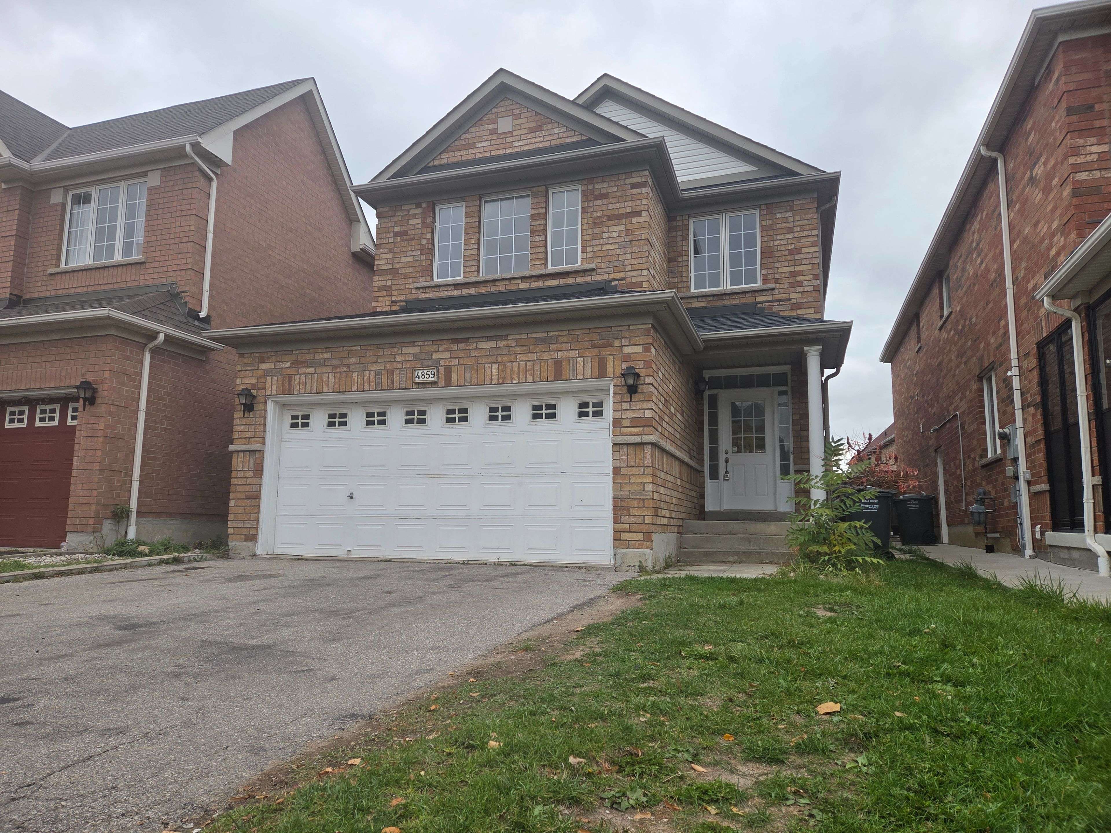 Mississauga, ON L5M 7R1,4859 Marble Arch Mews