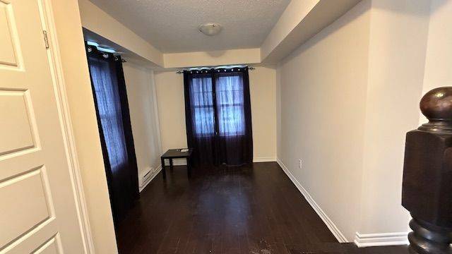 Milton, ON L9T 9L2,1000 Asleton BLVD #113