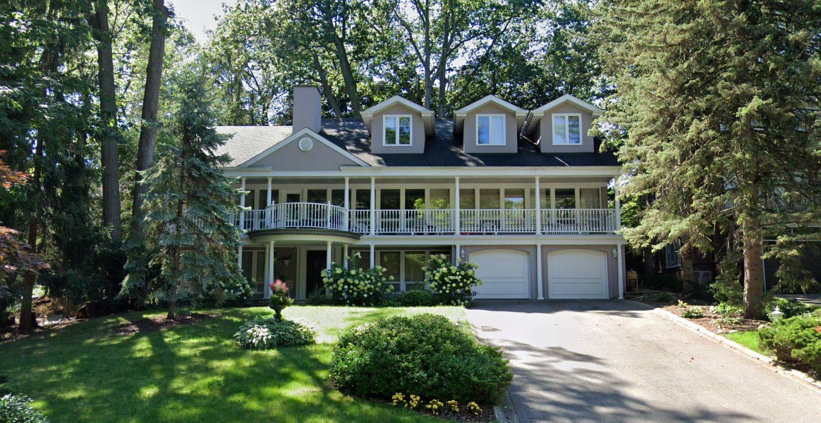 Toronto W08, ON M9A 3Z6,32 Edenbrook HL #2nd-3rd floors