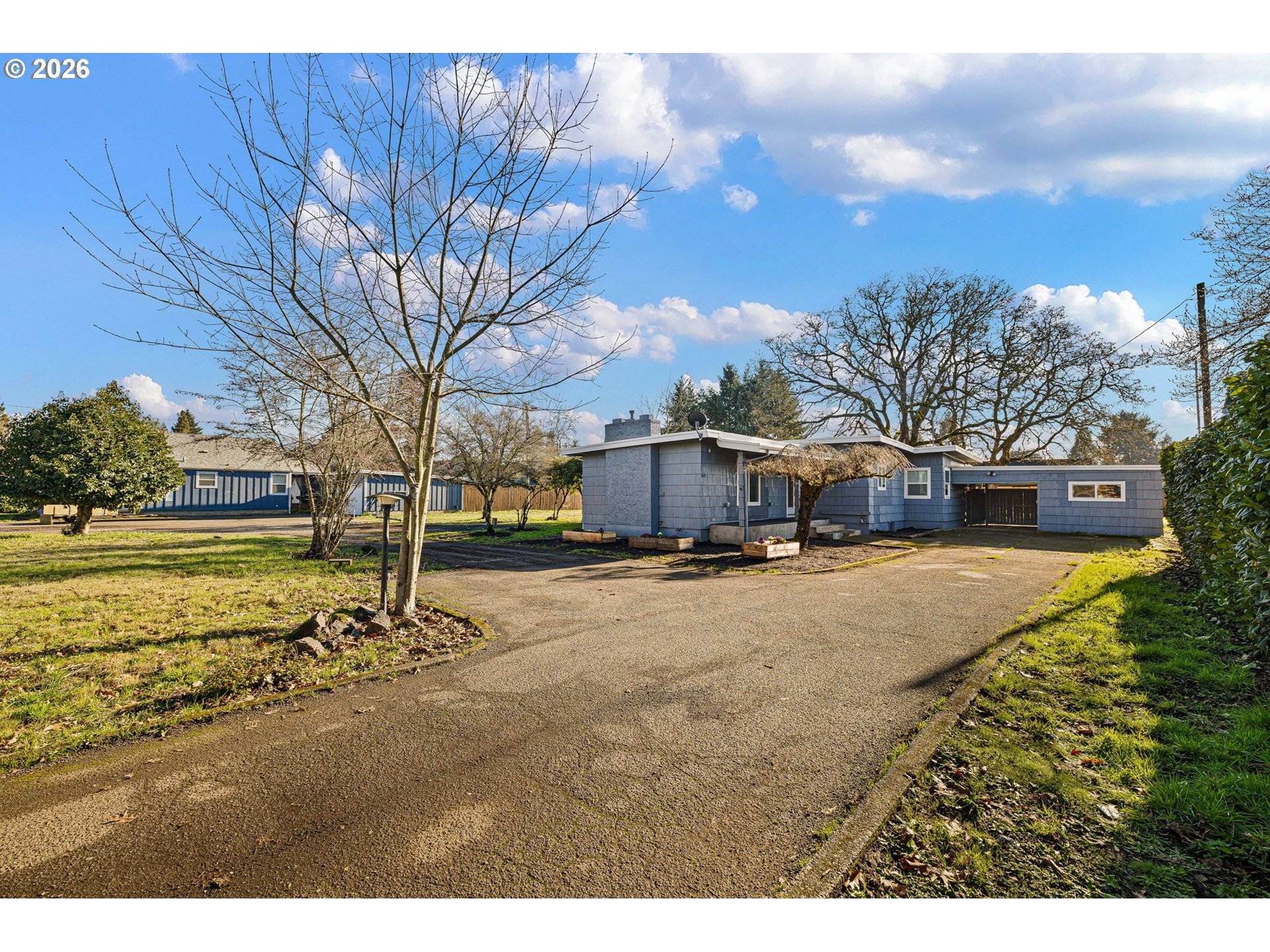 Eugene, OR 97404,450 Hunsaker LN