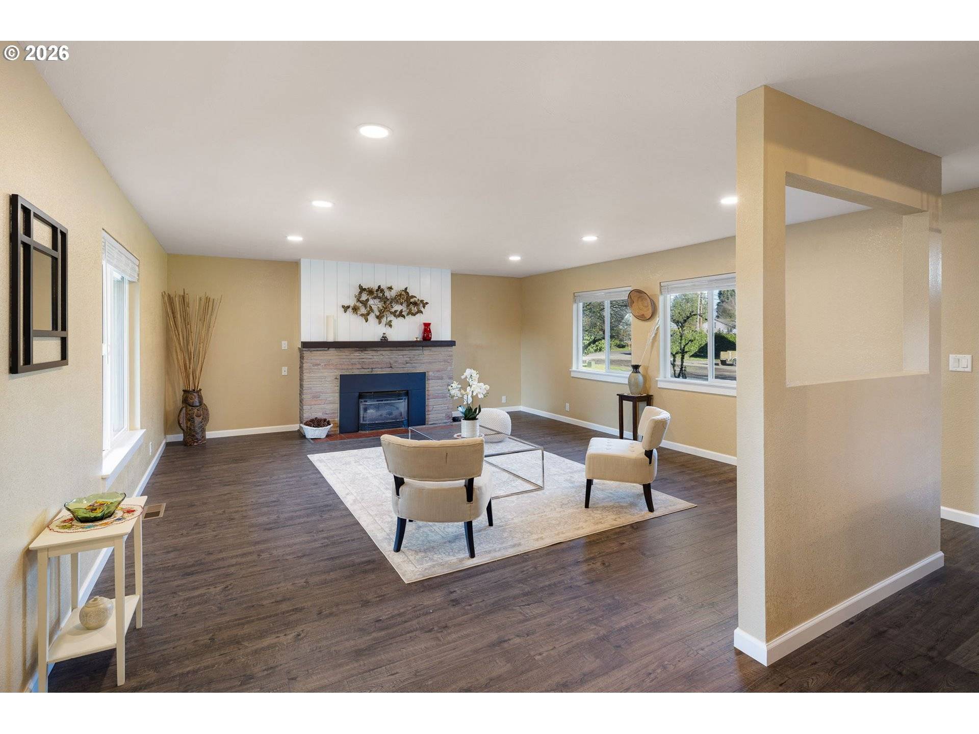 Eugene, OR 97404,450 Hunsaker LN