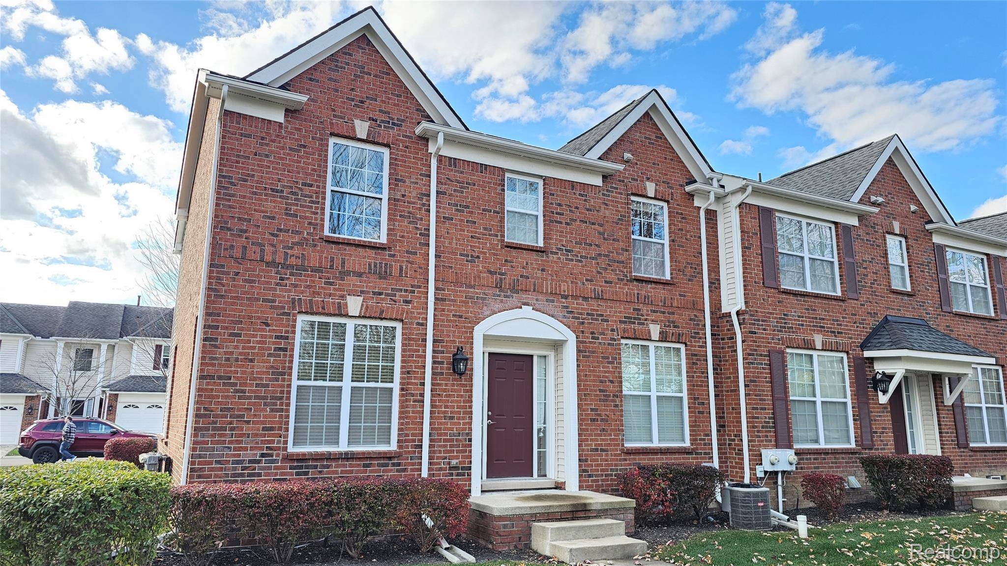 Novi, MI 48377,41594 Mitchell RD