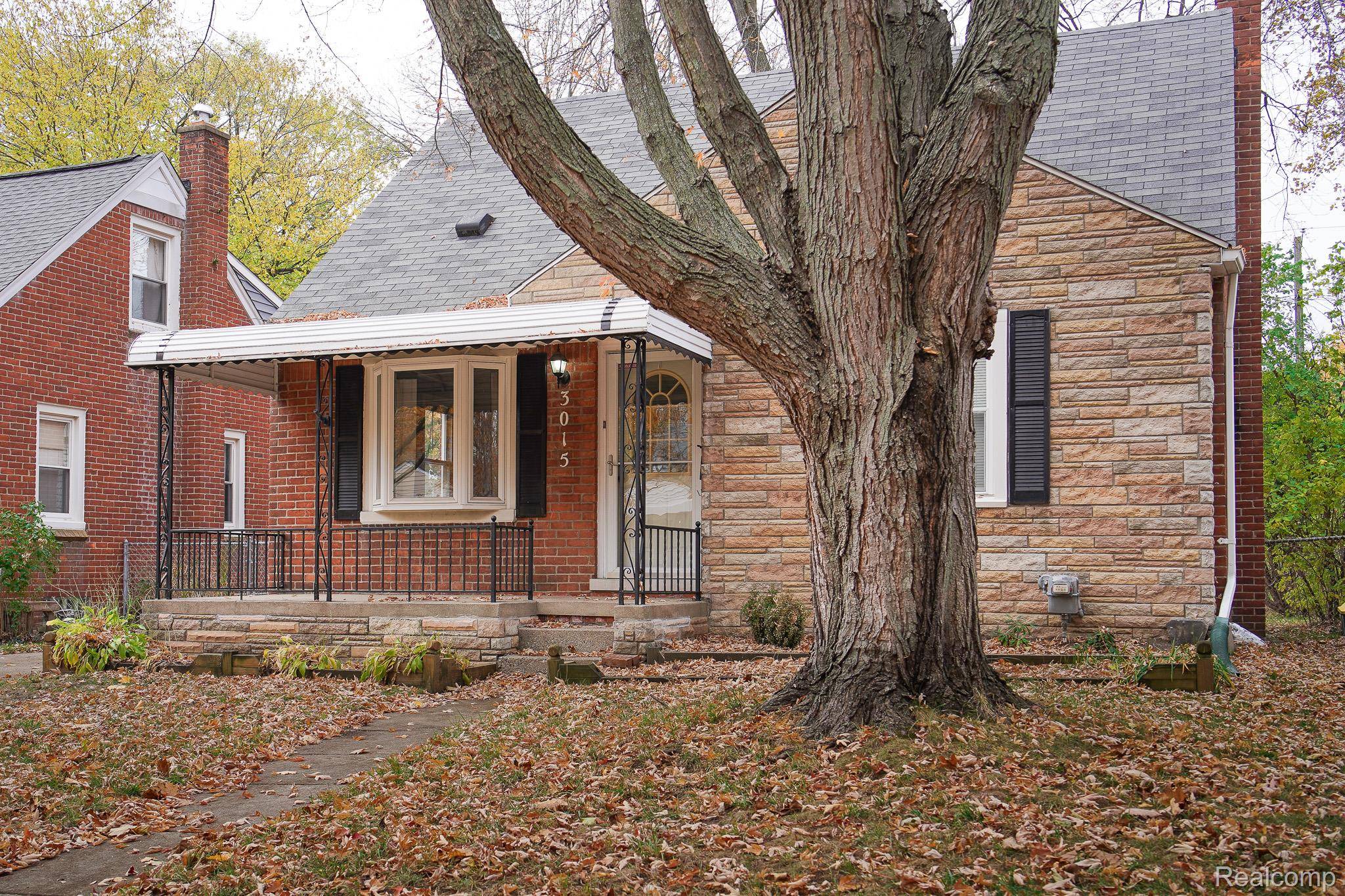 Royal Oak, MI 48073,3015 N Vermont AVE