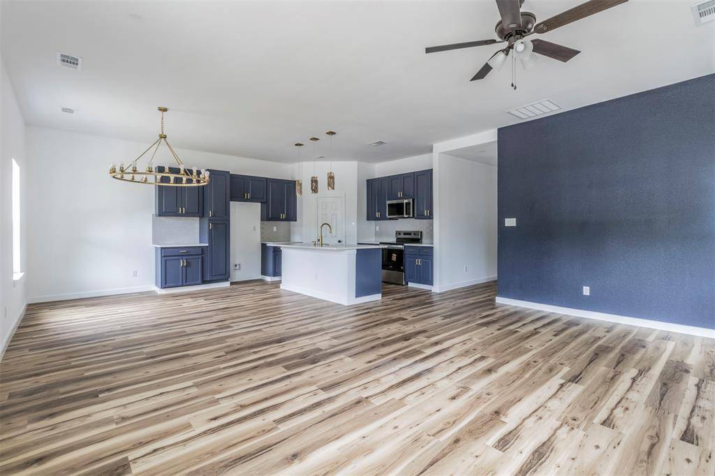 Cleburne, TX 76031,1014 Trinity Street