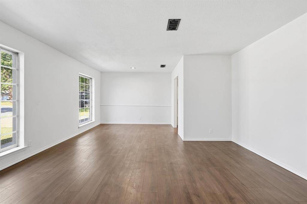 Hurst, TX 76053,1208 Birch Street