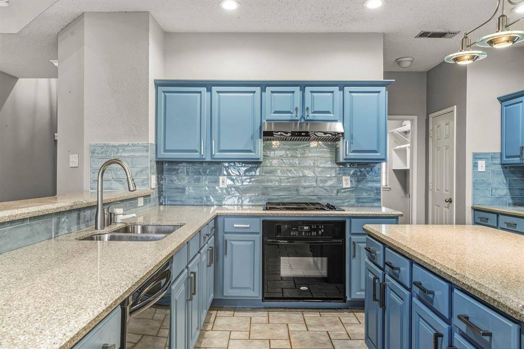 Mansfield, TX 76063,2004 Melissa Diane Street