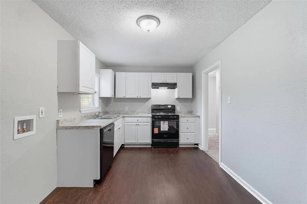 Dallas, TX 75228,3211 Gus Thomasson Road