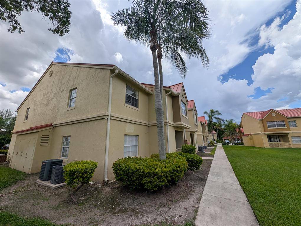 Hialeah, FL 33015,18324 NW 68th Ave #K