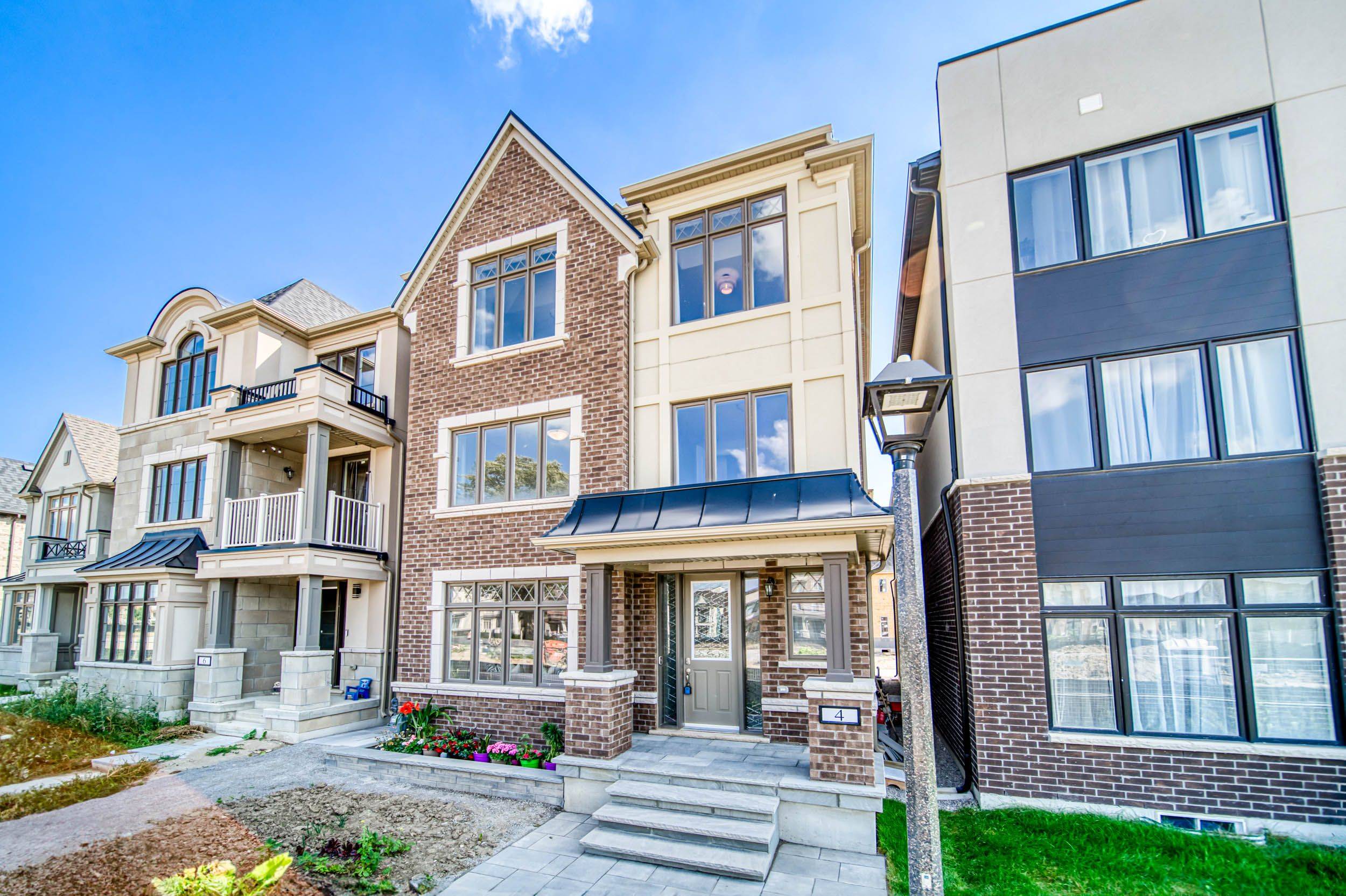 Markham, ON L6C 1N6,4 Pevensey LN N