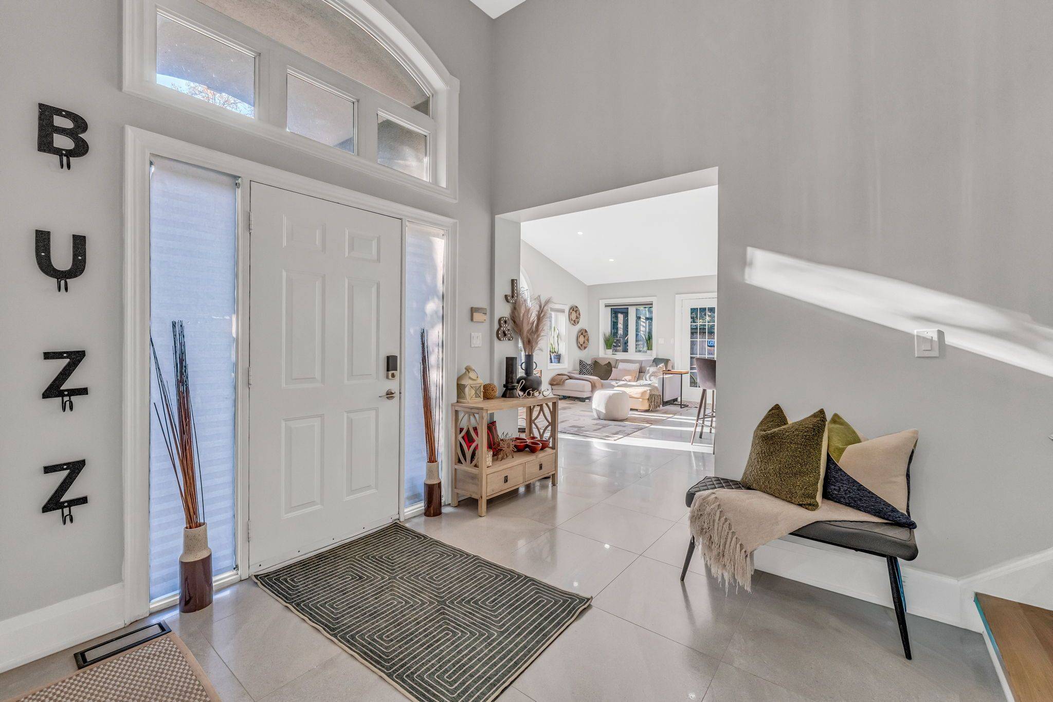 Mississauga, ON L5H 1R6,1049 Indian Rd RD