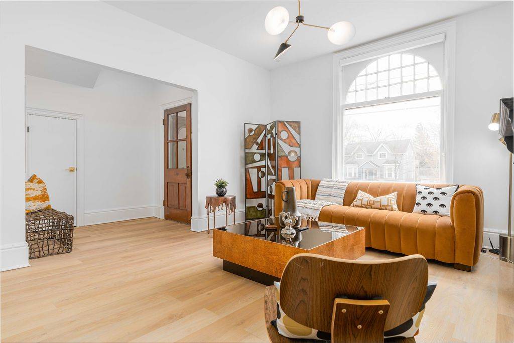 London East, ON N6A 1V4,304 Oxford ST E #1