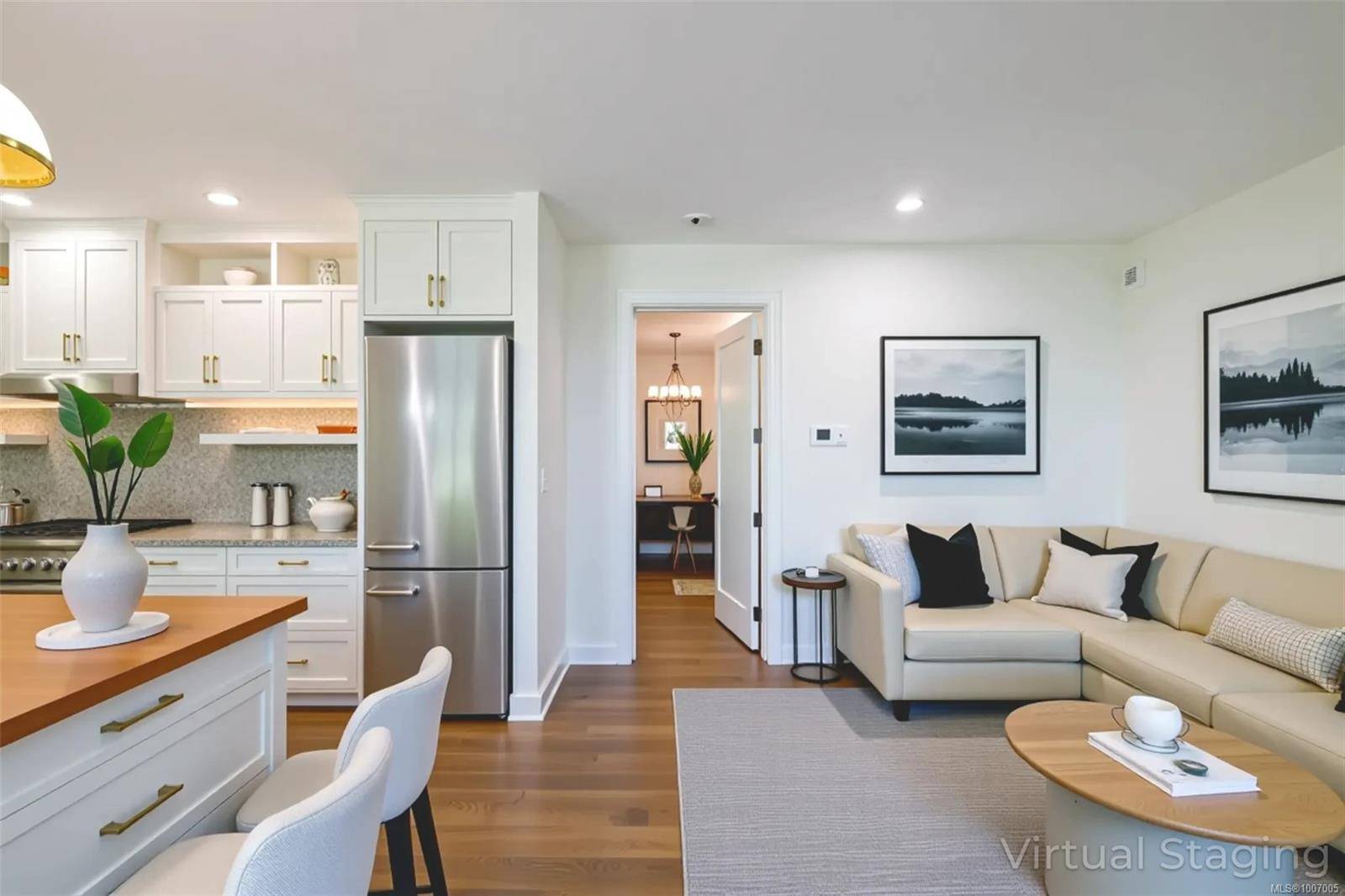 Royston, BC V0R 2V0,3767 Maple Lane