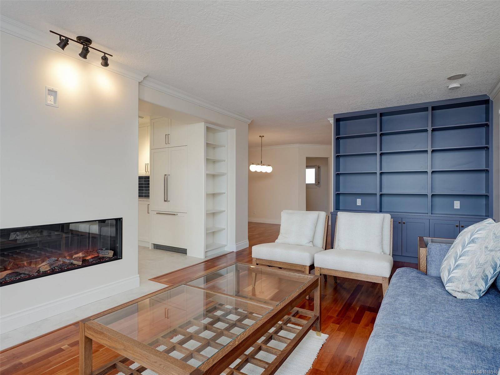 Victoria, BC V9A 7M5,75 Songhees Rd #803