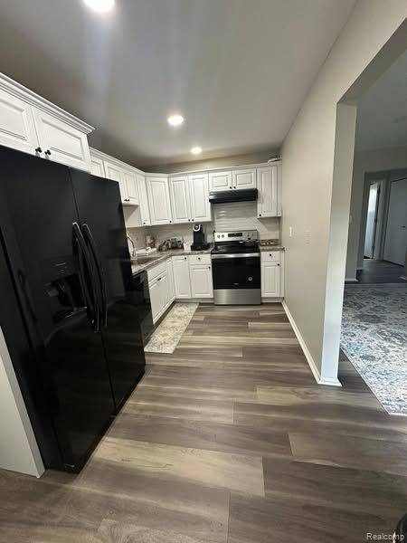 Dearborn Heights, MI 48127,7350 N INKSTER RD #10