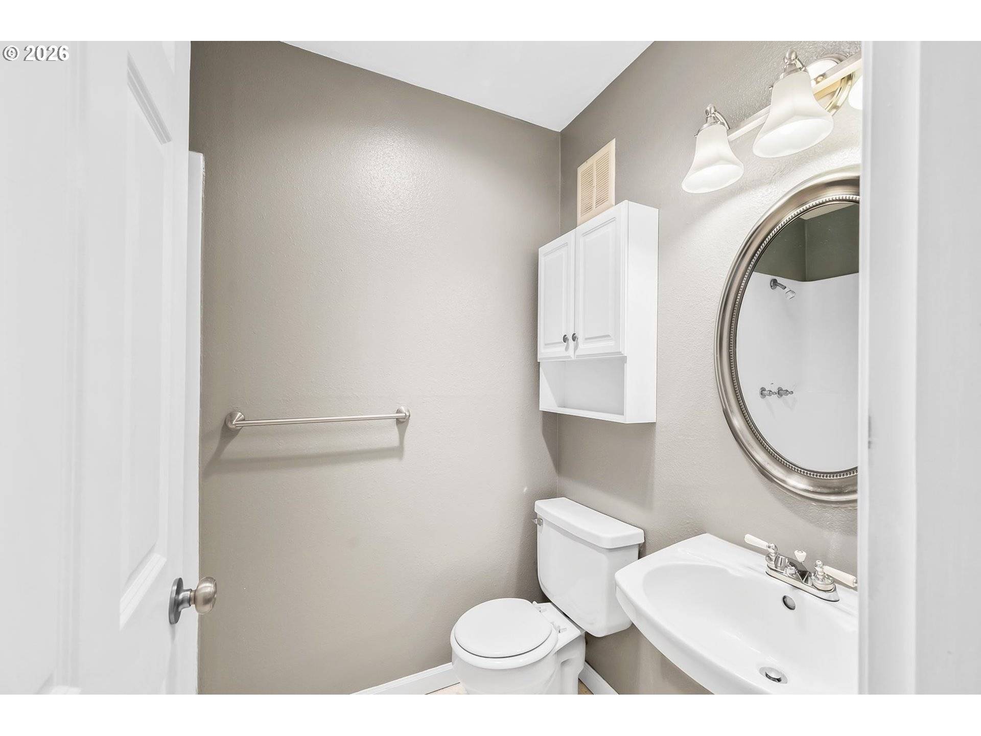 Lake Oswego, OR 97035,4 TOUCHSTONE #138