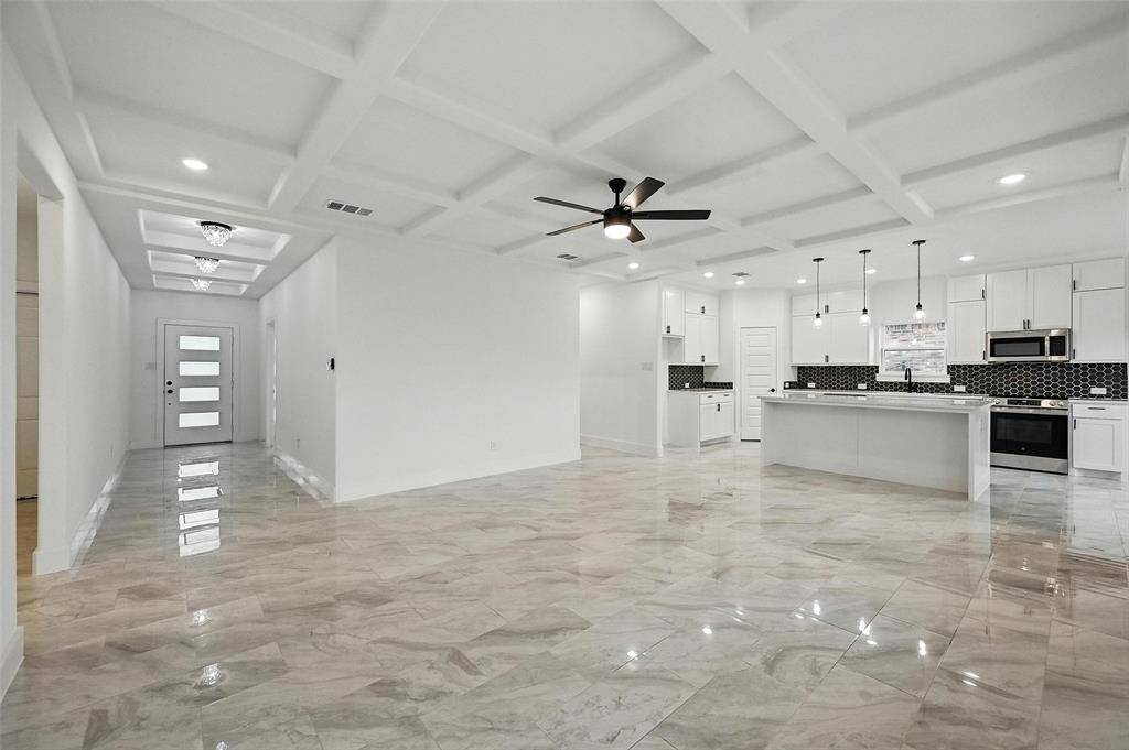 Mabank, TX 75156,306 Day Drive