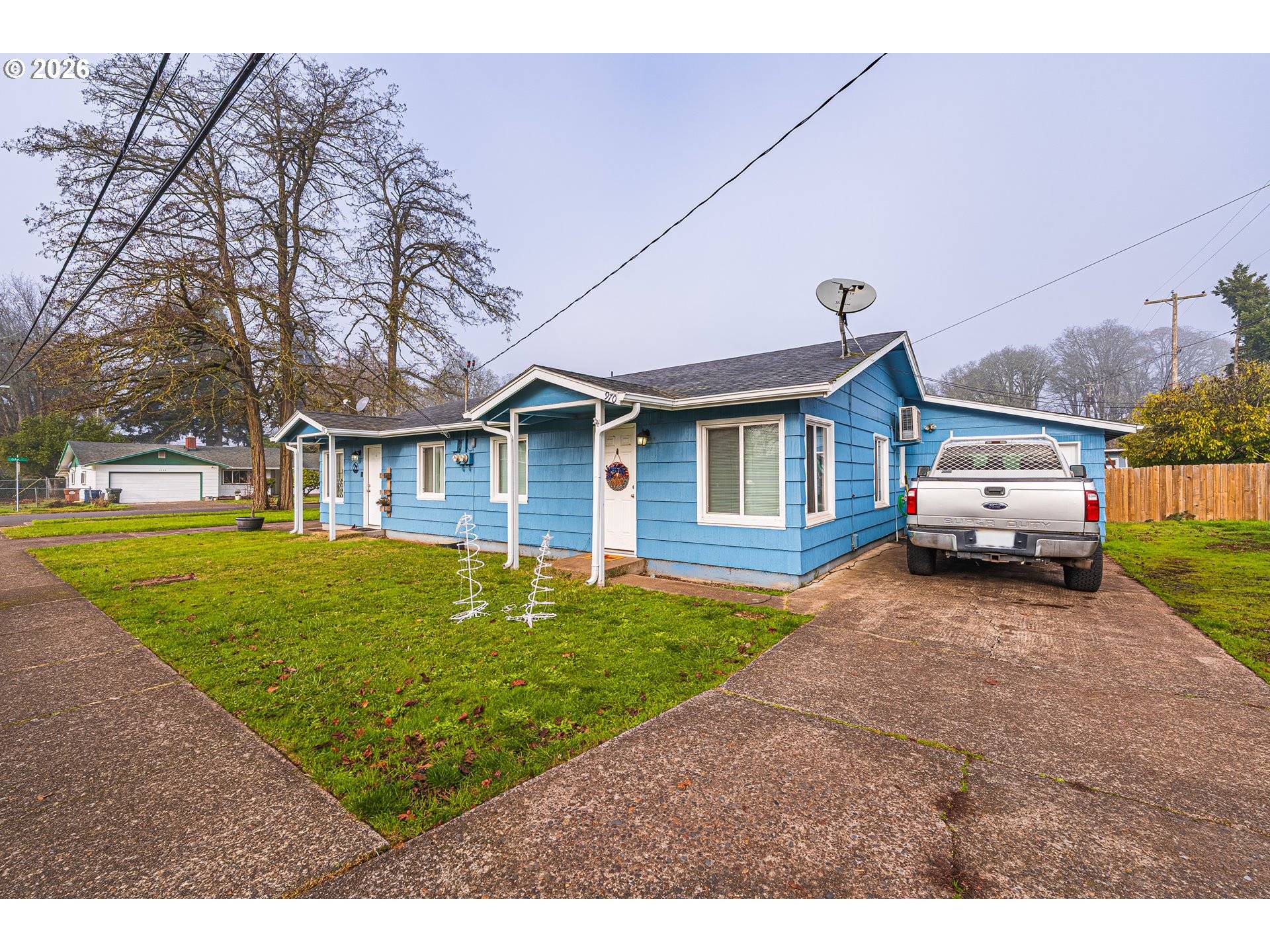 Junction City, OR 97448,970 W 10TH AVE