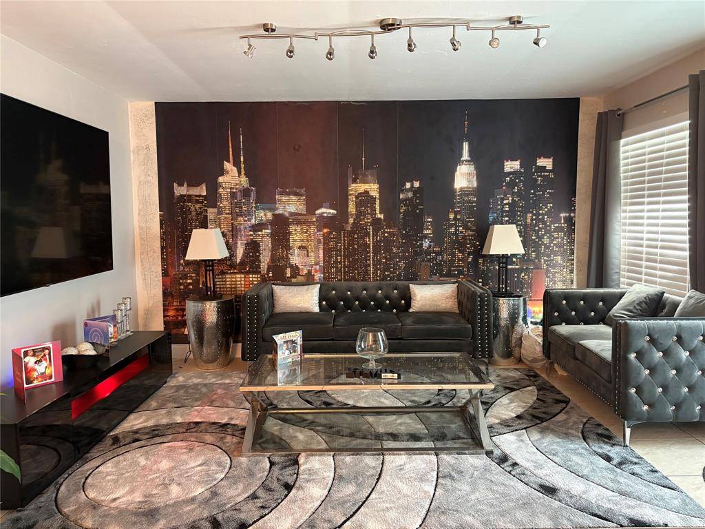 Tamarac, FL 33321,6303 NW 73rd Ave