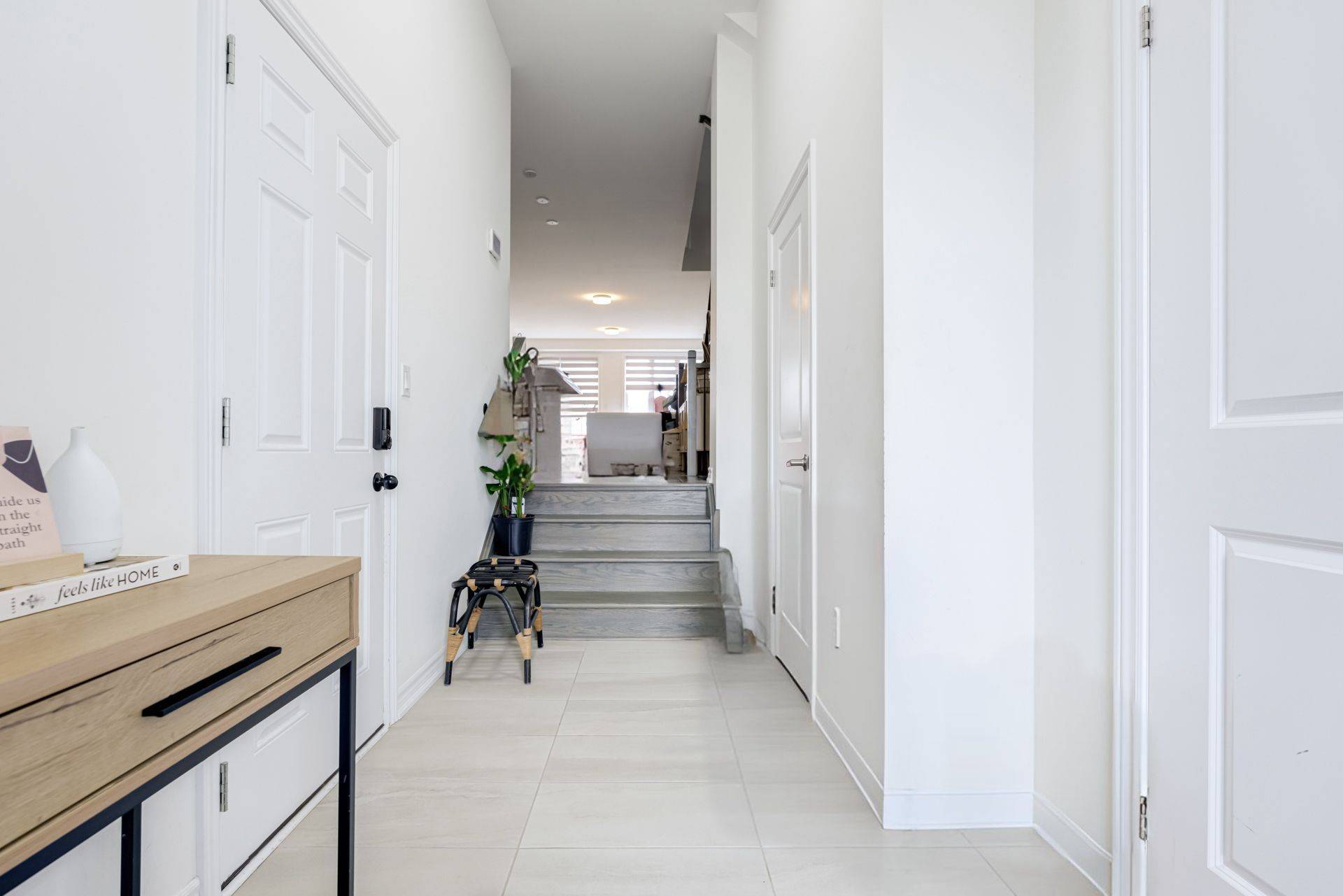 Milton, ON L9E 1L3,1311 Chee Chee LNDG