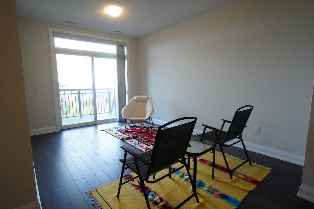 Whitchurch-stouffville, ON L4A 2Z9,5917 Main ST #410