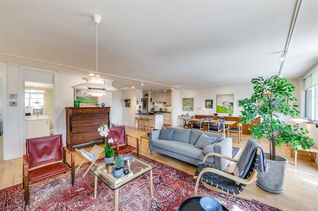 Dallas, TX 75219,3883 Turtle Creek Boulevard #2214