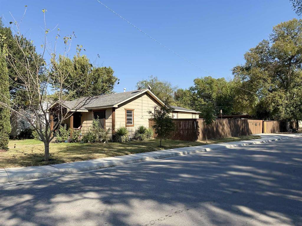 Fort Worth, TX 76116,5079 Mayfair Street