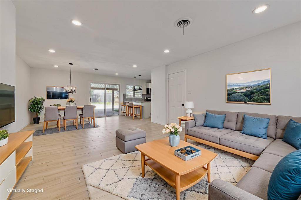 Hurst, TX 76053,413 Simmons Drive