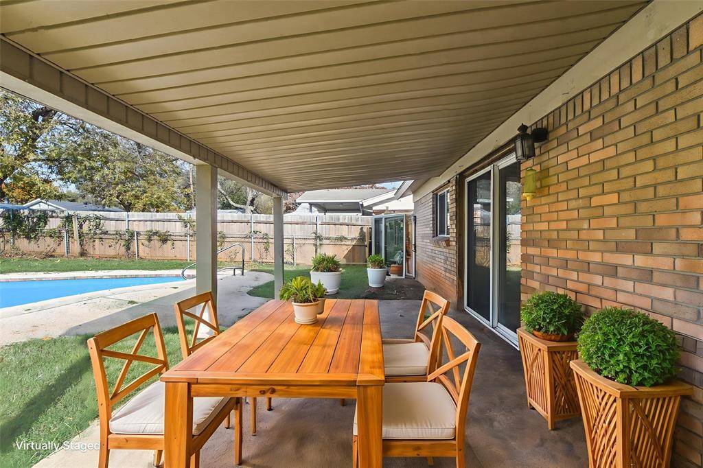 Hurst, TX 76053,413 Simmons Drive