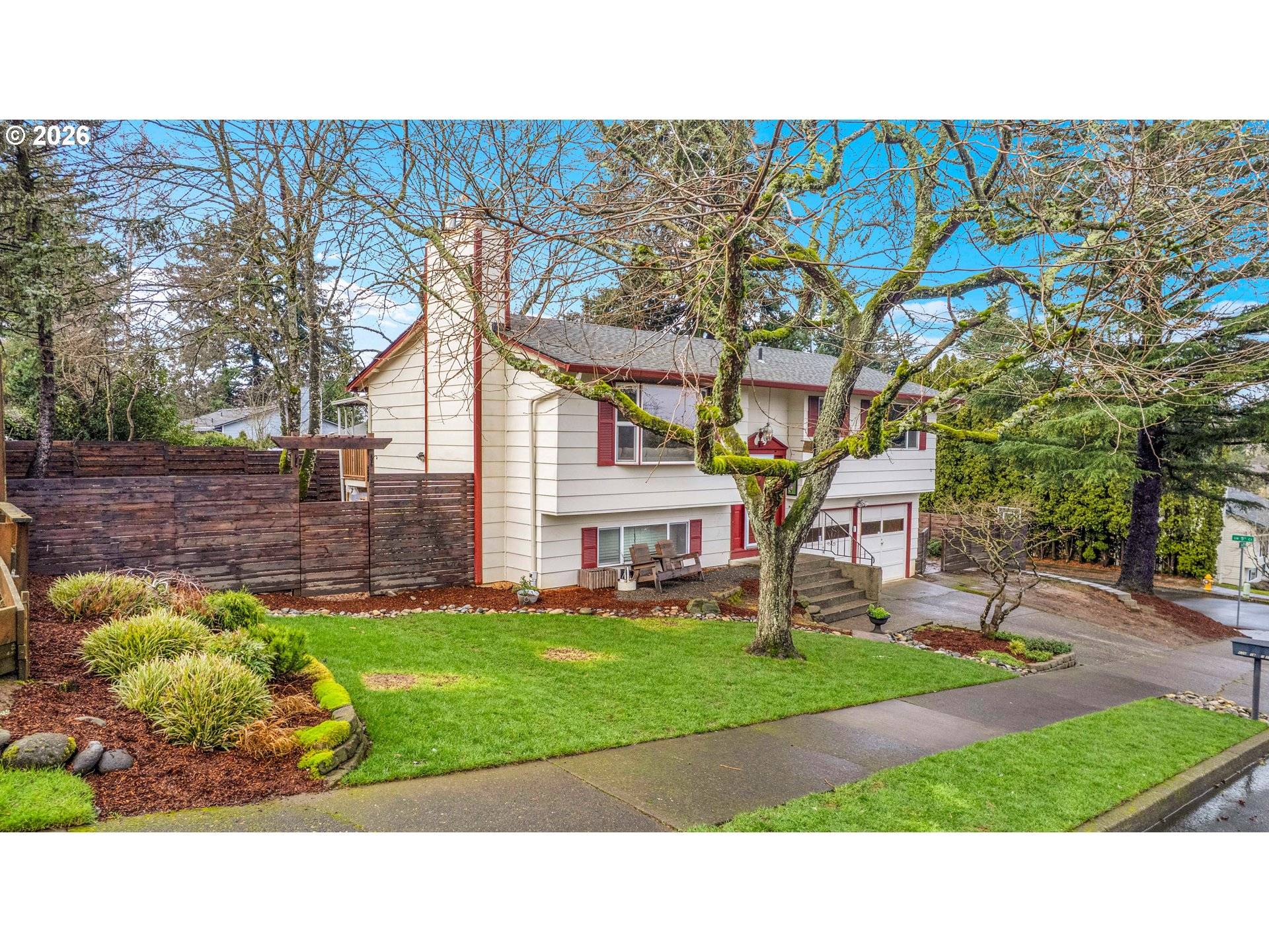 Gresham, OR 97080,638 SW 7TH ST