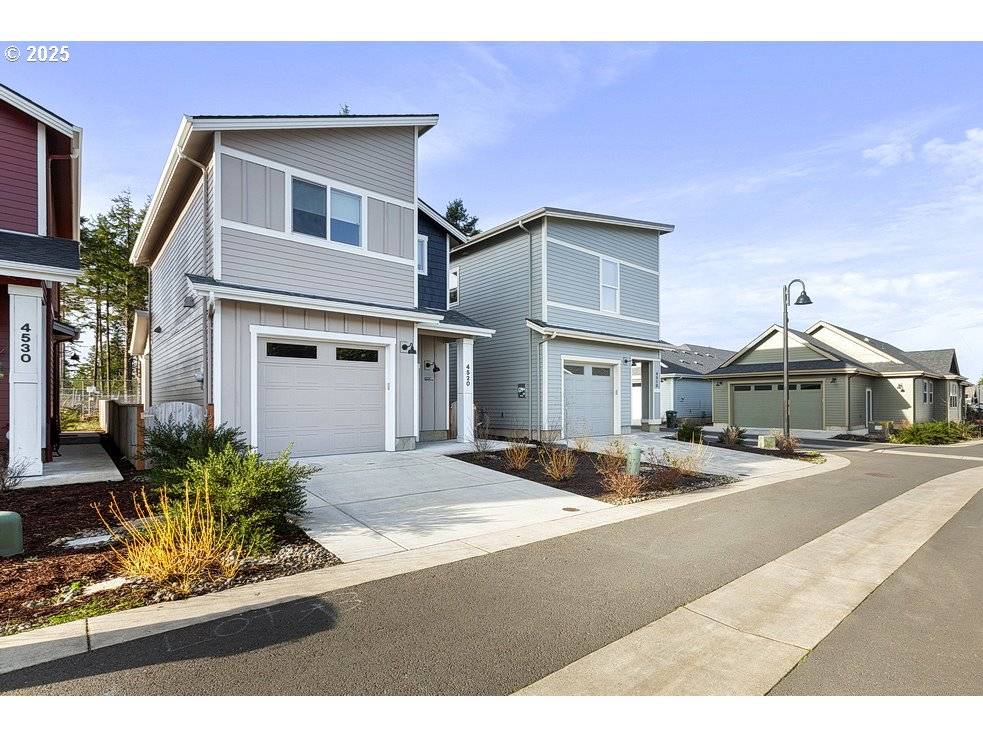 Newport, OR 97366,4520 SE FLEMING ST