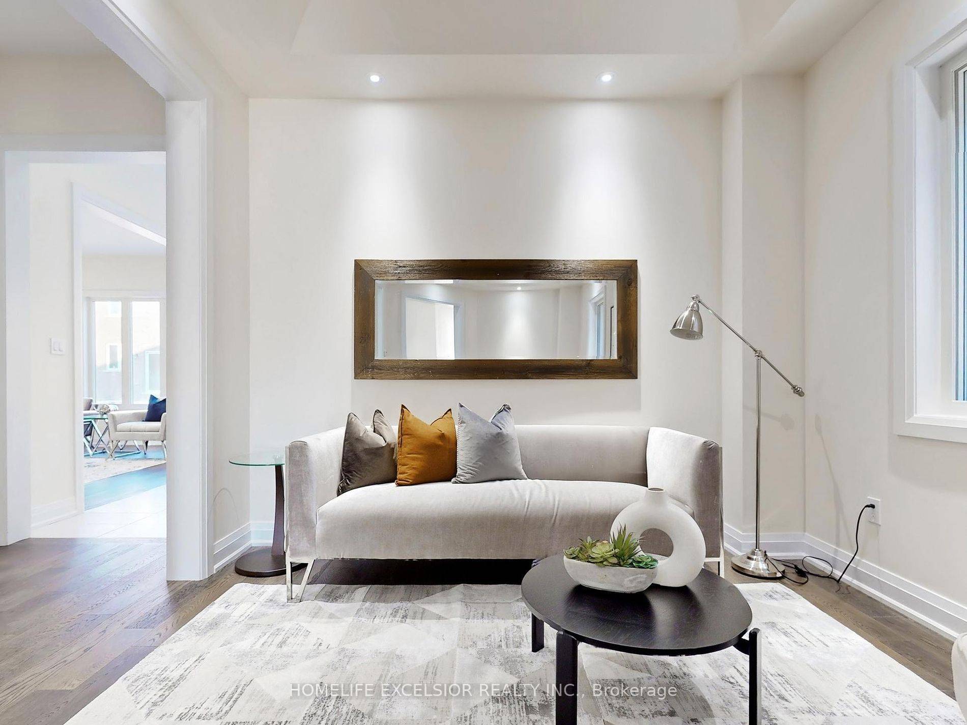 Richmond Hill, ON L4E 2Y5,19 Aida PL