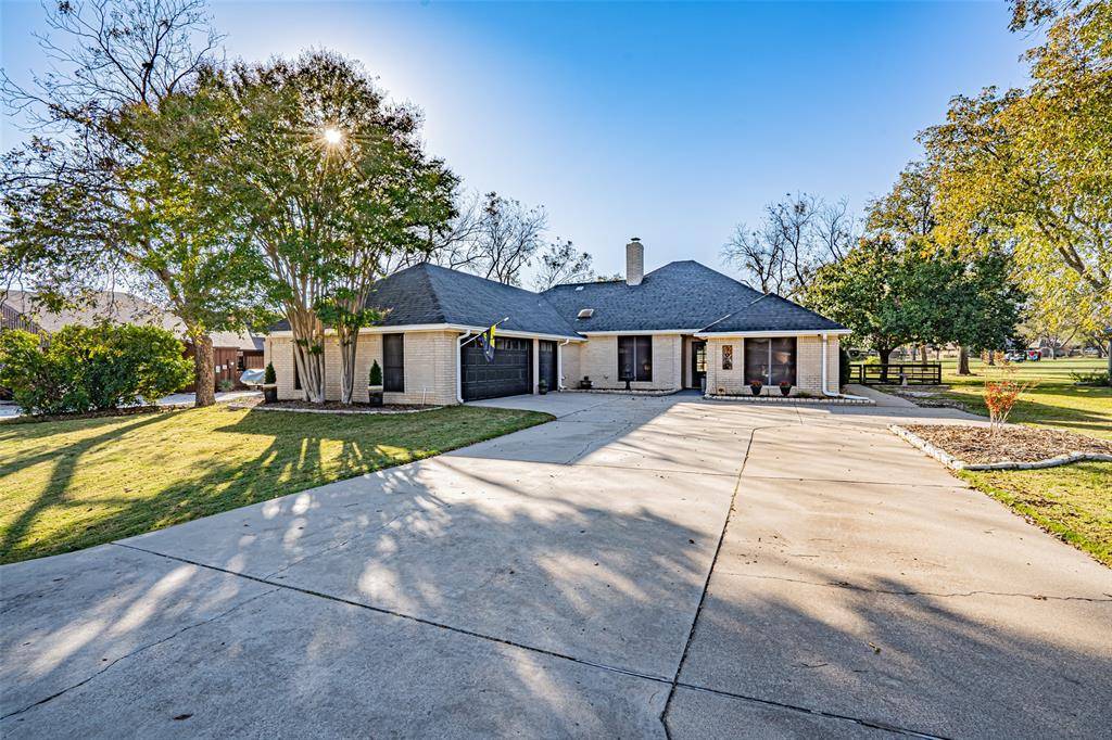 Granbury, TX 76049,9000 Woodlawn Drive