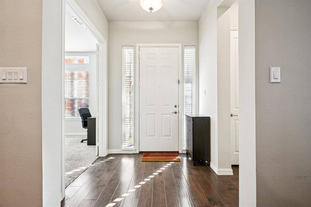 Dallas, TX 75252,8039 Copper Way