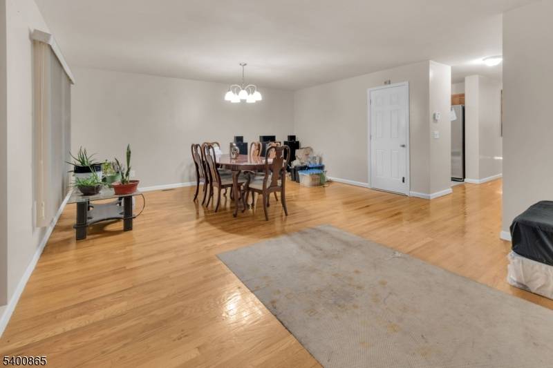 Paterson City, NJ 07522,30 N 5Th St