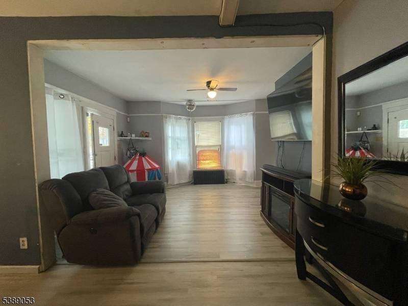 South Bound Brook Boro, NJ 08880,206 Bathgate Ave