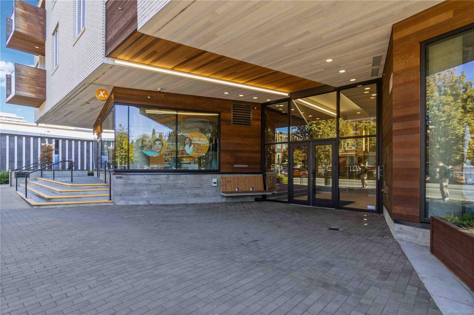 Victoria, BC V8V 0E1,1033 Cook St #409