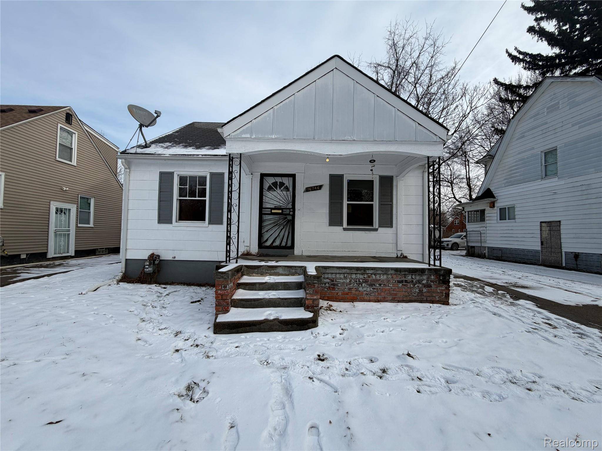 Detroit, MI 48219,16746 Bramell ST