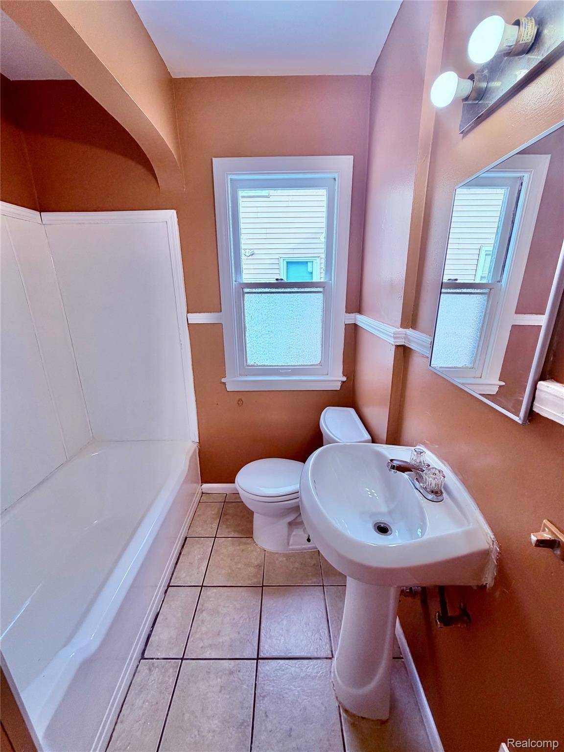 Detroit, MI 48219,16746 Bramell ST