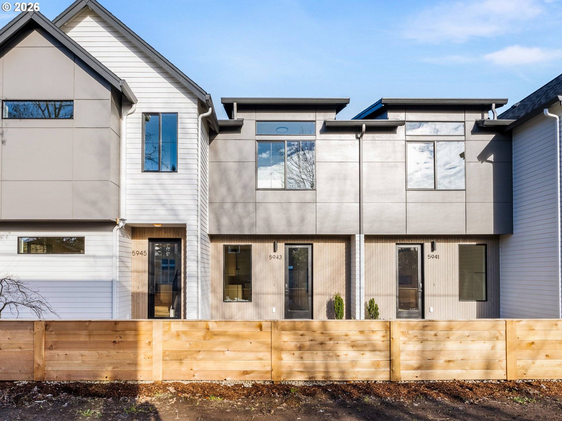 Portland, OR 97206,5943 SE 60th AVE