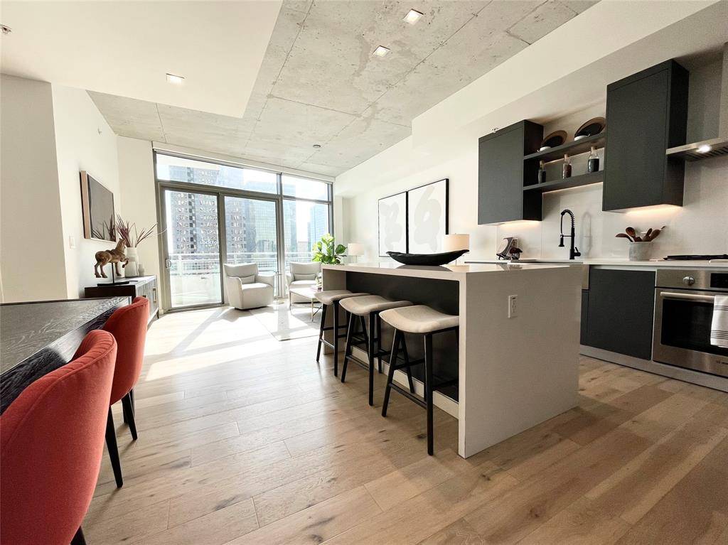 Dallas, TX 75201,1801 N Pearl Street #2204