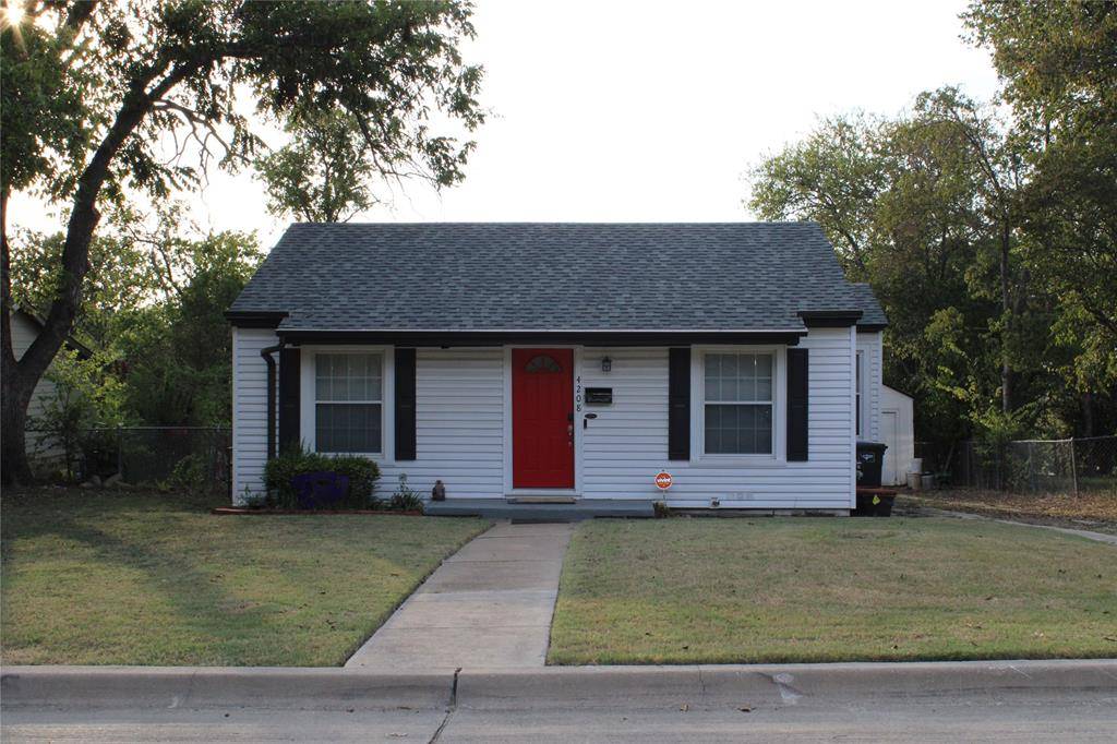 Fort Worth, TX 76116,4208 Fairfax Street