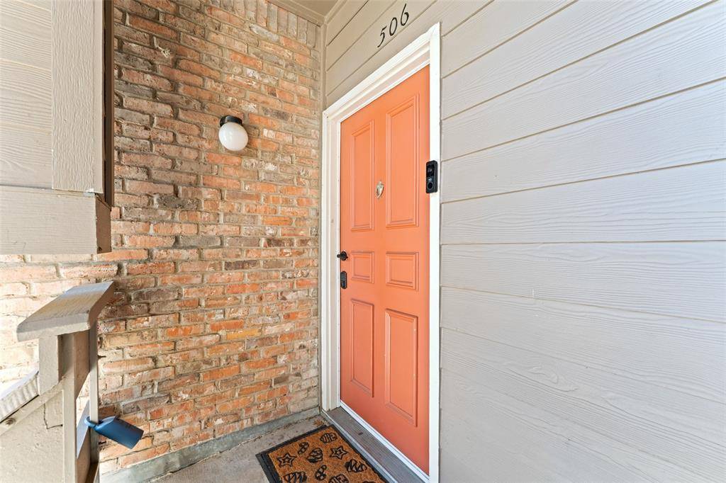 Dallas, TX 75231,9801 Royal Lane #506